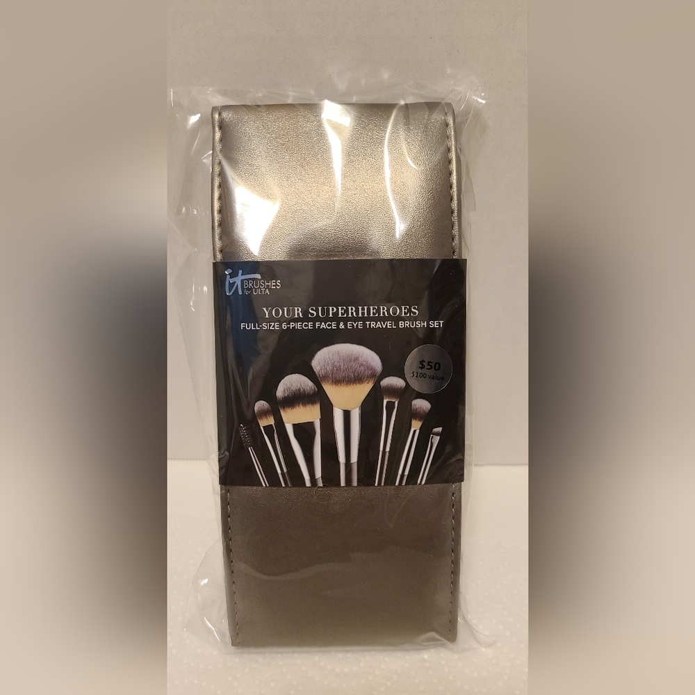 IT cosmetics Your Superheroes full size travel brush set